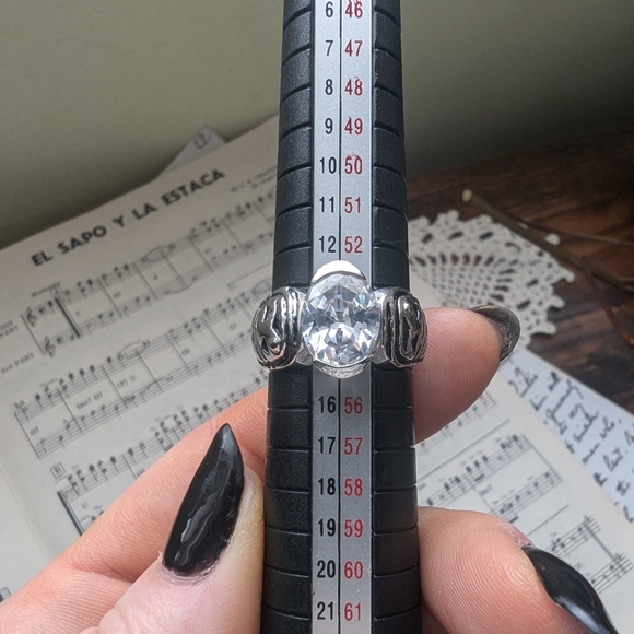 Bold Silver Ring with Gemstone and Textured Band - Picture 9 of 9